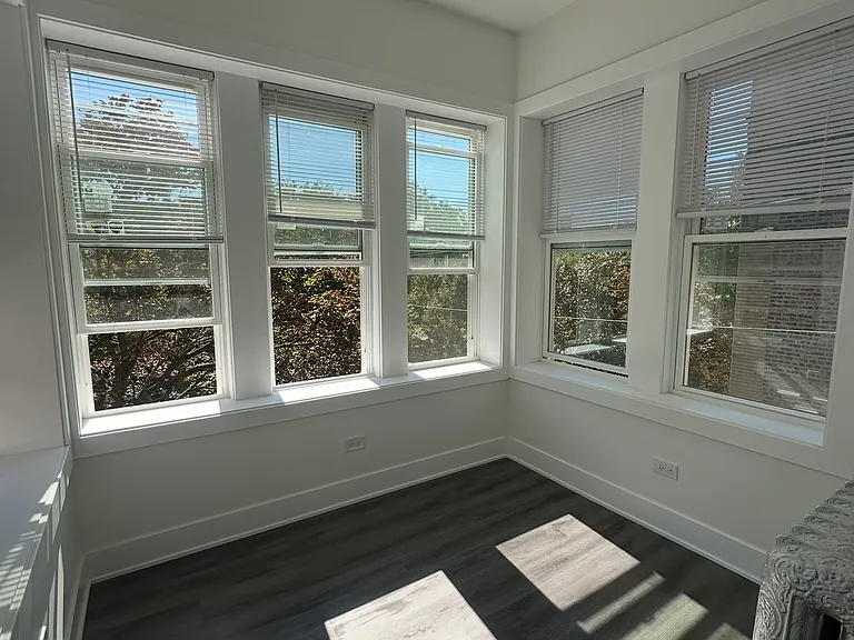 1546 W Arthur Ave #4 — Photo 9