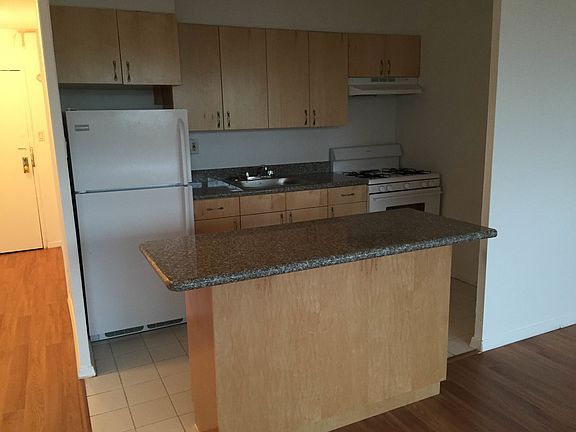 3rd image of 280 Marin Boulevard # Fl 20th