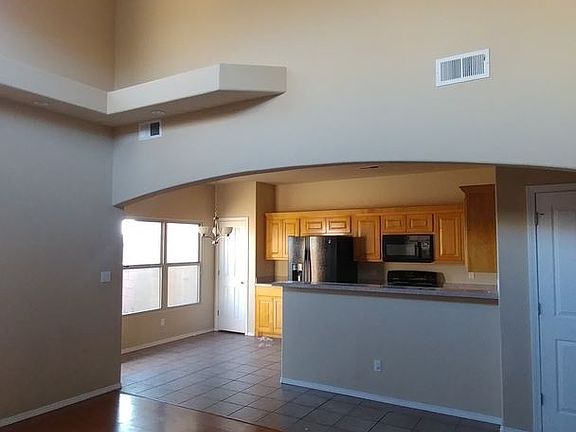 2nd image of 11012 Vistazo Pl SE
