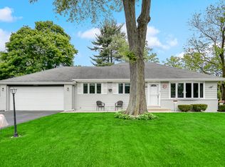 2534 Hickory Rd, Homewood, IL 60430