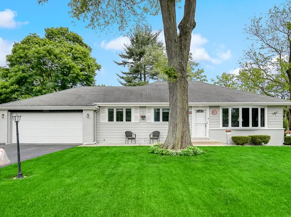 2534 Hickory Rd, Homewood, IL 60430