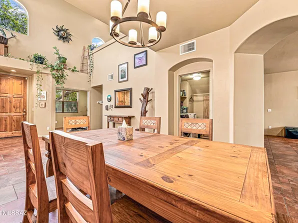 3001 W Desert Glory Dr, Tucson, AZ 85745