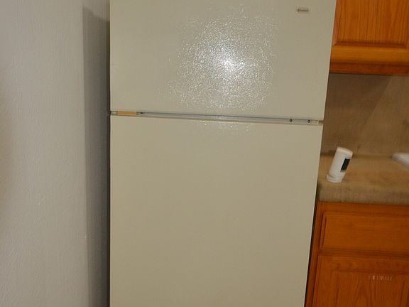 4th image of 19201 Strathern St