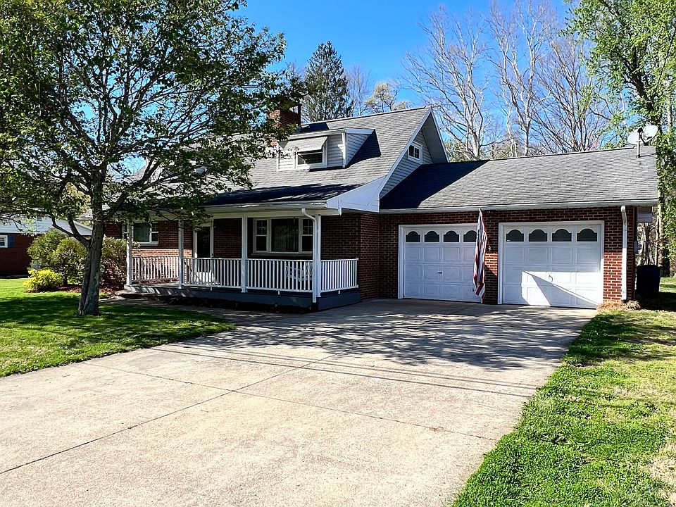 1st image of 203 Bohl Dr