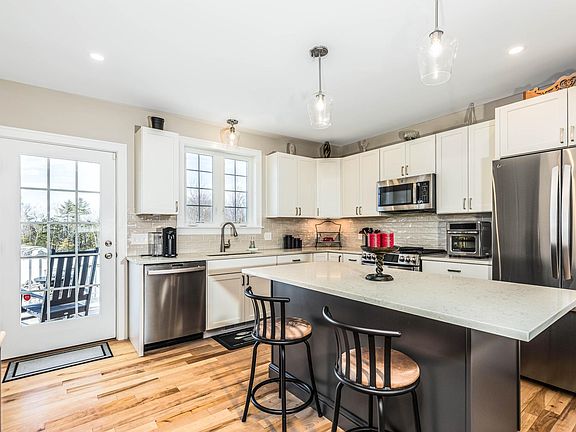 4th image of 42 Green Road