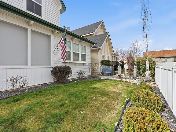 3rd image of 127 S Mathie Way