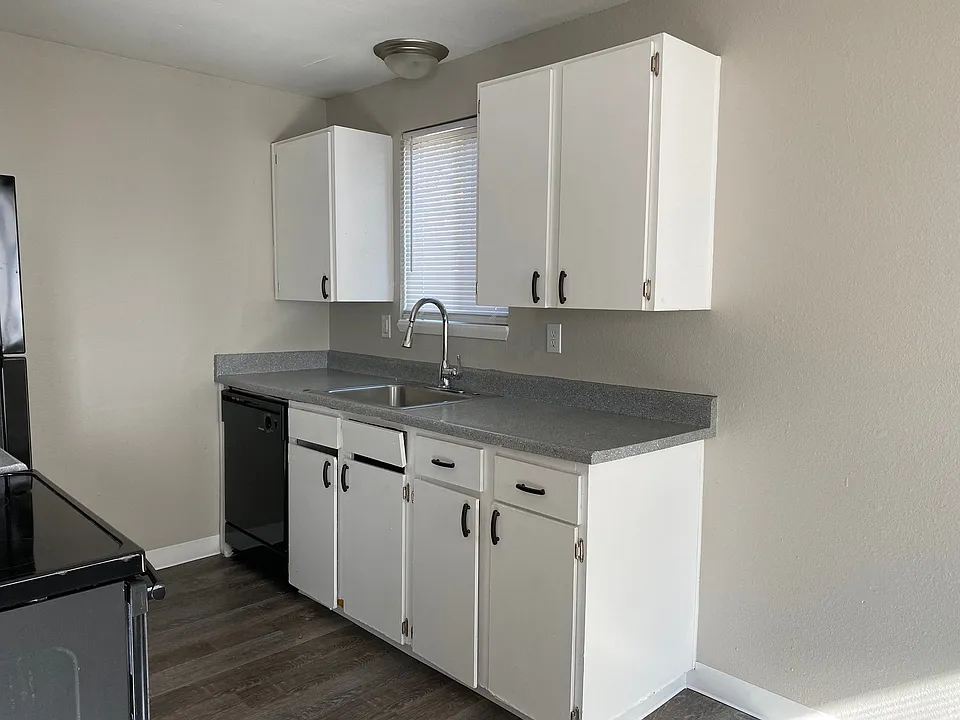 Malibu Apartments