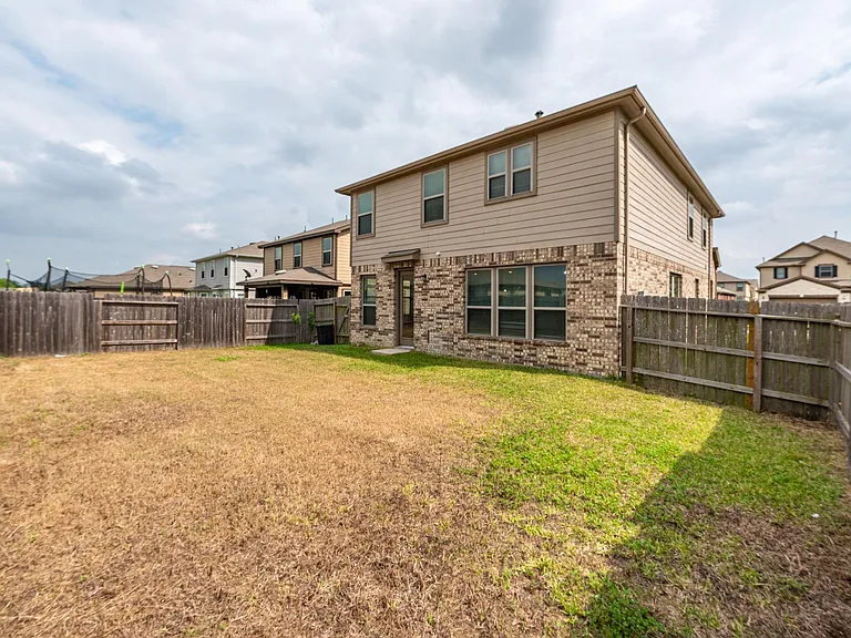 2518 Boxwood Park Ln — Photo 11