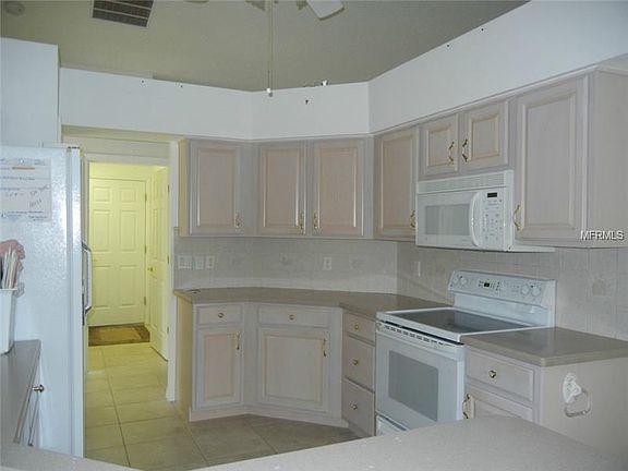 5th image of 3929 River Crest Cir