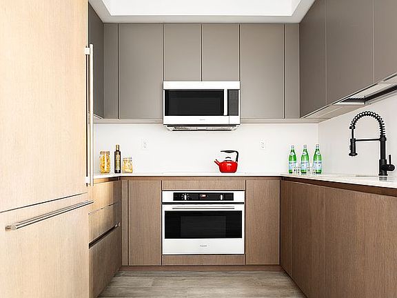 3rd image of 1214 Pacific St #3
