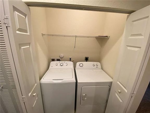 4th image of 2725 NE 14th Street Cswy Unit 111