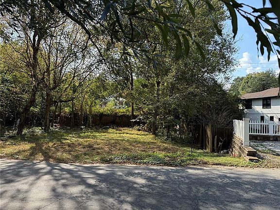 5th image of 1711 Marietta Rd NW