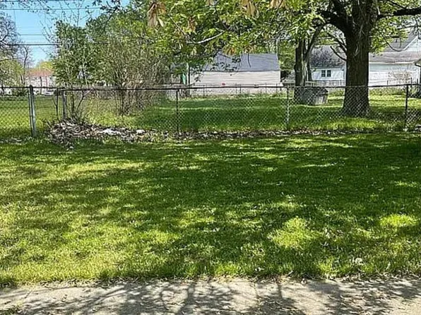 4315 Warsaw St, Fort Wayne, IN 46806