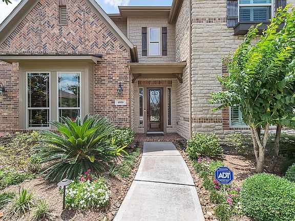 2nd image of 4818 Derbywood Glen Ln