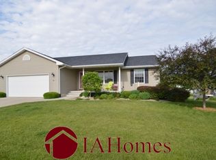 1035 Ridge Valley Dr, Marion, IA 52302