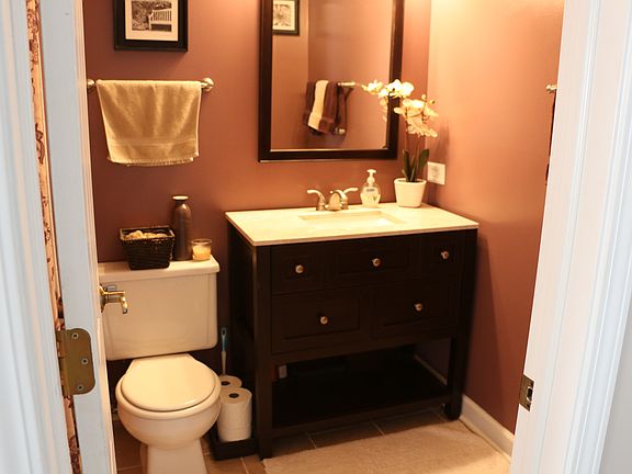 2nd image of 294 Sheffield Dr #19032