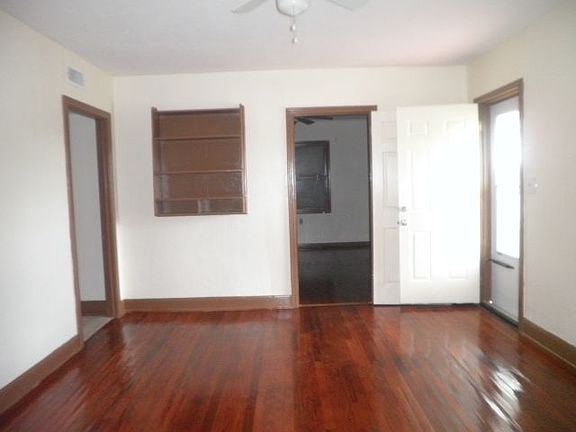 2nd image of 111 W 6th St