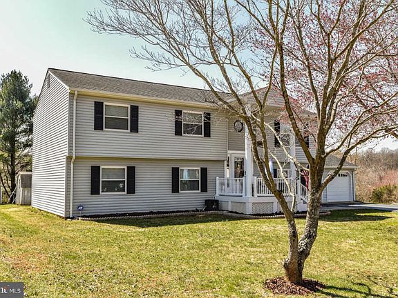 3rd image of 5821 Wildfire Ct