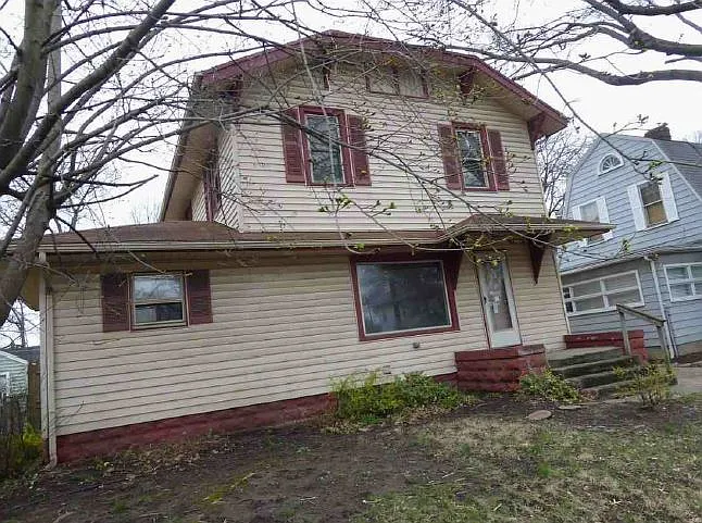 306 Shafor St photo 1
