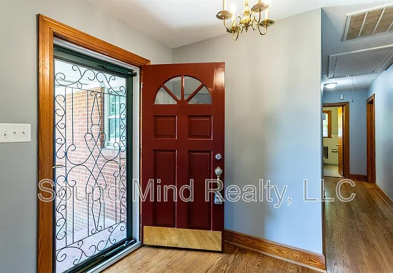 300 Tyson Ave — Photo 3