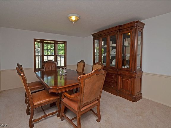 5th image of 27346 Edgepark Dr