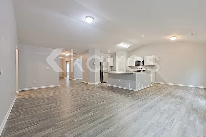 1251 Amberlight Cir — Photo 3