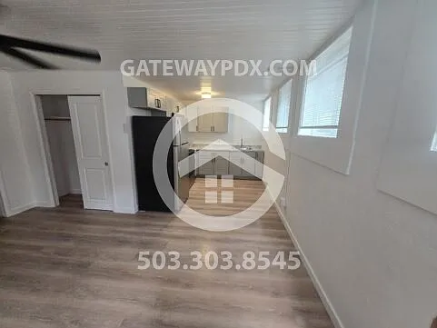 843 Liberty Street. NE — Photo 4