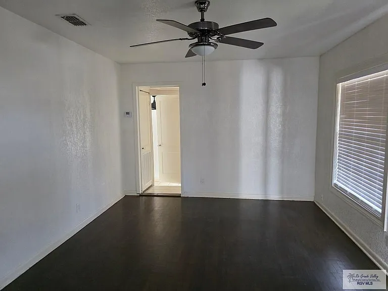 34 W Hawthorne Ave — Photo 7