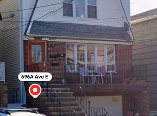 696 A Ave E Floor 2, Bayonne, NJ 07002