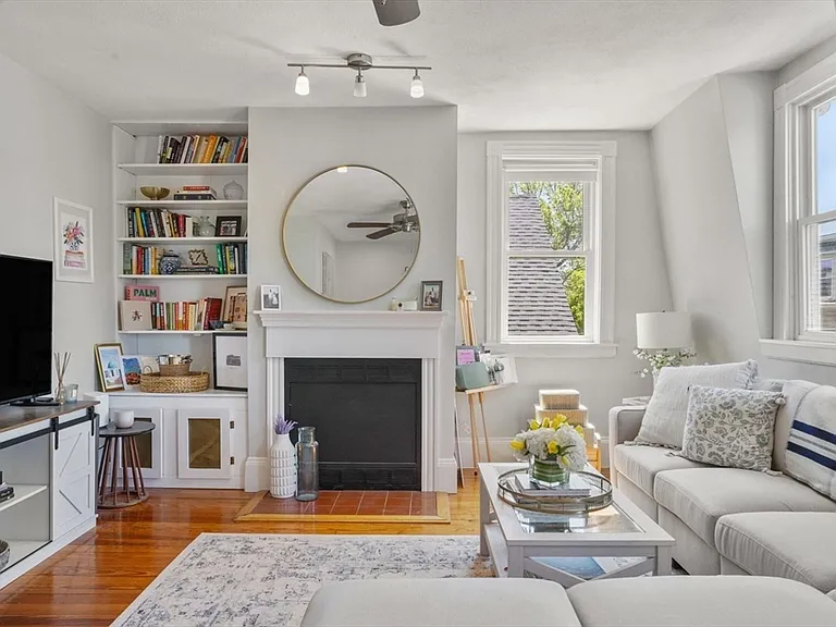 79 Pearl St #3 — Photo 3