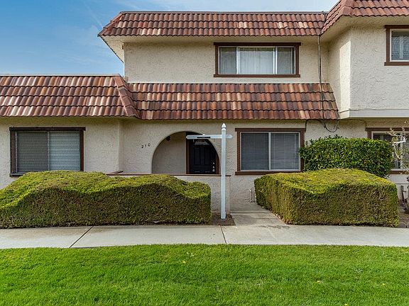 2nd image of 210 Villa Pacheco Ct