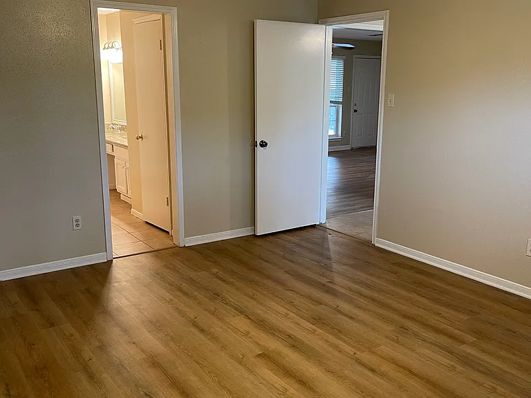 2914 Arrowhead Dr — Photo 5