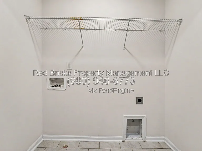8151 Sheffield Dr — Photo 16