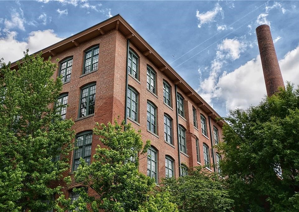 The Stacks at Fulton Cotton Mill is a stellar renovation and conversion of a historic mill property into residential lofts.  Located in the historic Cabbagetown neighborhood blocks from the Beltline and in the middle of everything.