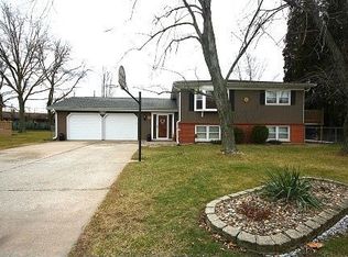 624 W Timber Ridge Dr, Peoria, IL 61615