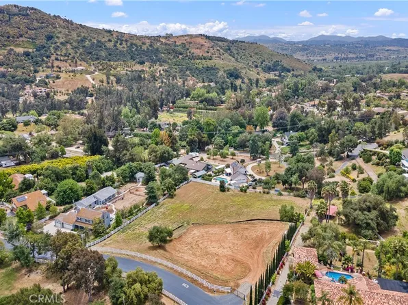 3331 Via Loma, Fallbrook, CA 92028