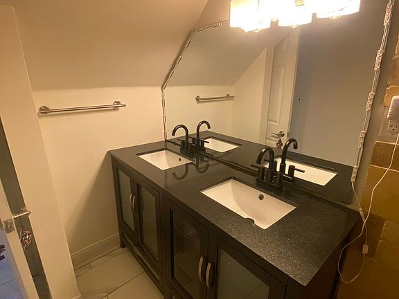 5th image of 2905 S 18th St #1F