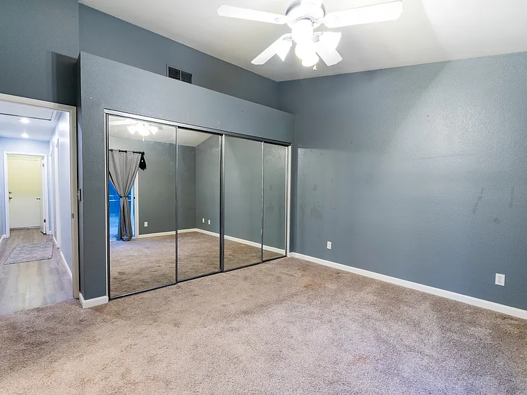 2834 Mitchell Ave — Photo 13