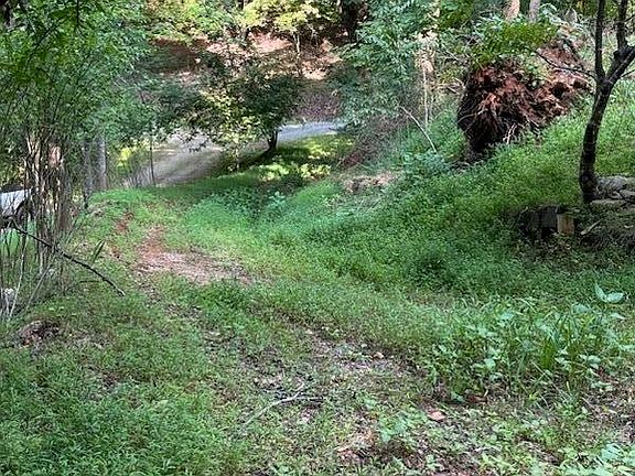 3rd image of 21 Springhollow Dr