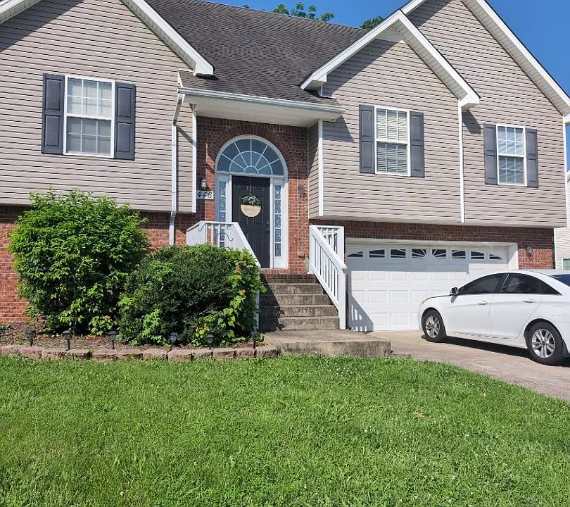 446 Winding Bluff Way
