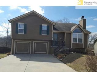 8425 NE 107th Ct, Kansas City, MO 64157