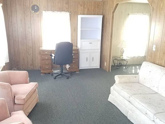 5th image of 3142 Depot Ave