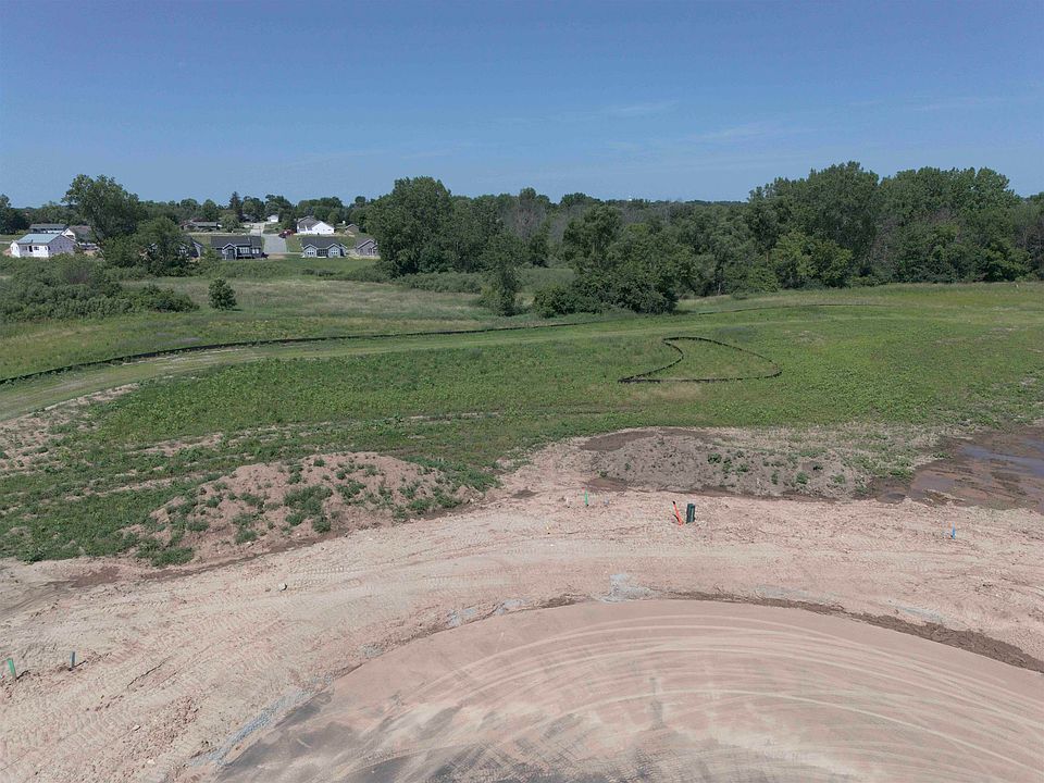2nd image of Ridgeway Dr #9