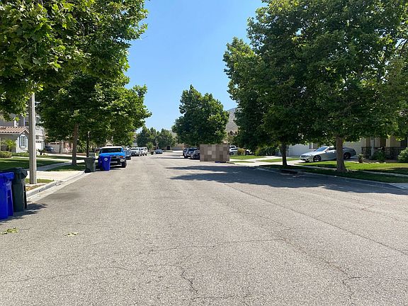 4th image of 10953 Persimmon Ln