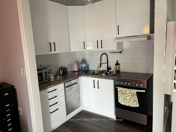 2nd image of 21 Prospect St #4