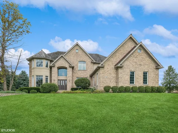 7N002 Bristol Ct, St Charles, IL 60175