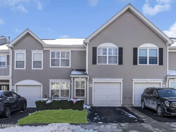 66 Sunningdale Circle, Manalapan, NJ 07726