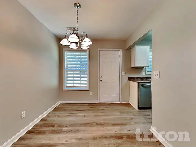 126 Millwheel Dr — Photo 4