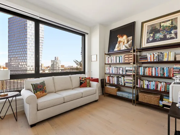 550 Vanderbilt Avenue image 10 of 20