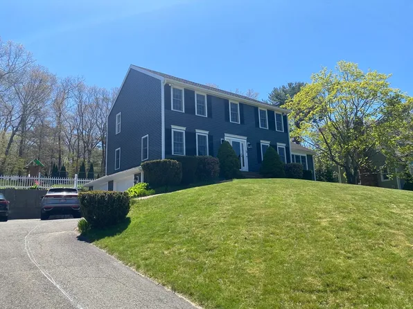 78 Fairways Edge Dr, Marshfield, MA 02050